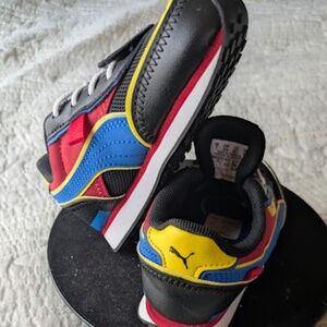 NEW WITH TAGS TODDLER SIZE 8C SNEAKERS